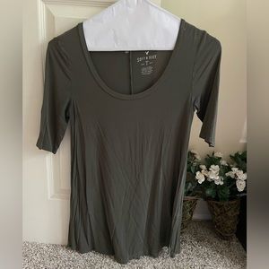 American Eagle Soft & Sext Tee